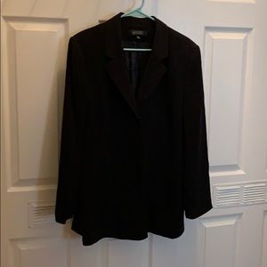 Sharp black power suit jacket! matching skirt.